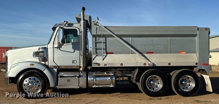 image for item ED5565 2013 Freightliner Coronado dump truck