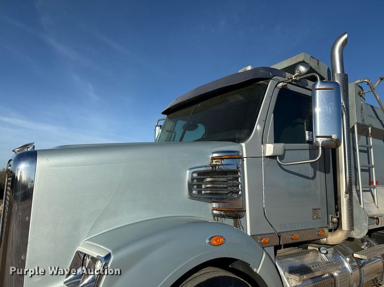 image for item ED5565 2013 Freightliner Coronado dump truck