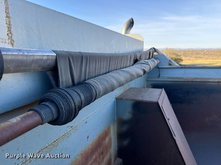 image for item ED5565 2013 Freightliner Coronado dump truck