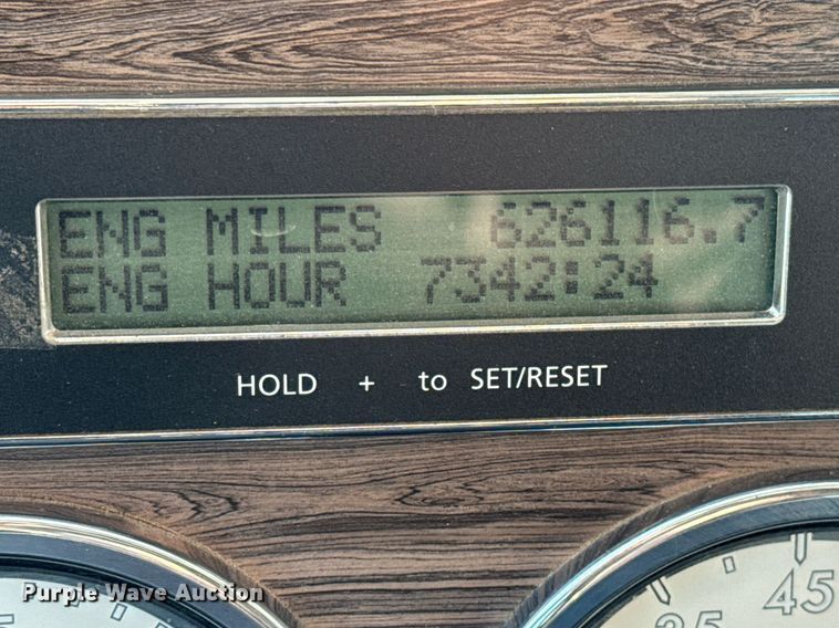 image for item ED5565 2013 Freightliner Coronado dump truck