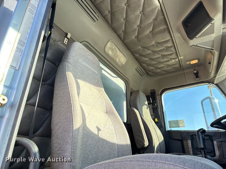 image for item ED5565 2013 Freightliner Coronado dump truck