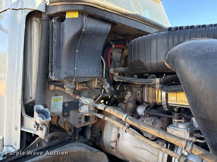 image for item ED5565 2013 Freightliner Coronado dump truck