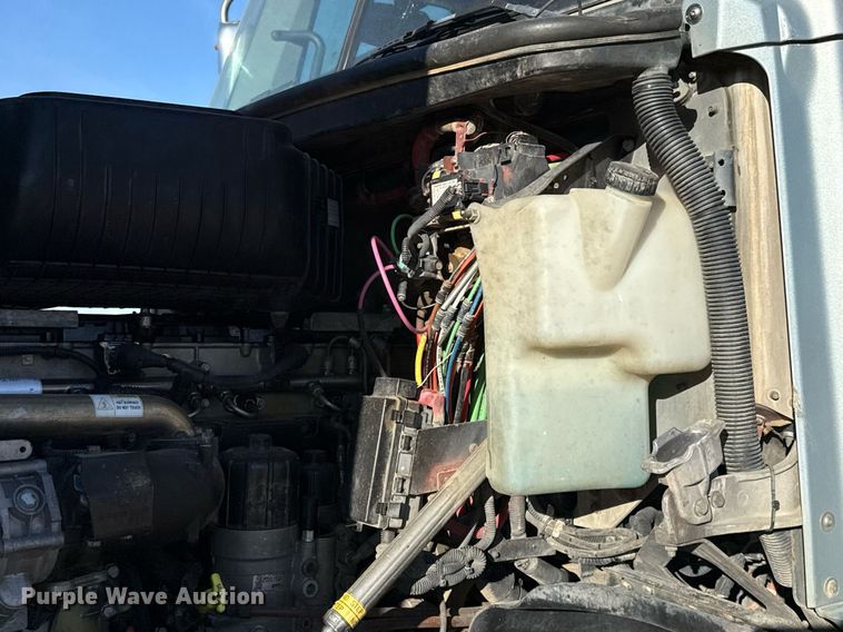 image for item ED5565 2013 Freightliner Coronado dump truck