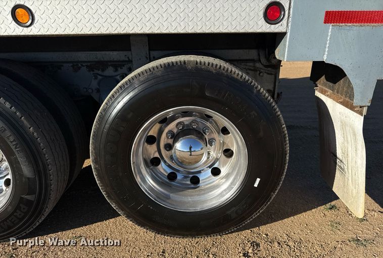 image for item ED5565 2013 Freightliner Coronado dump truck