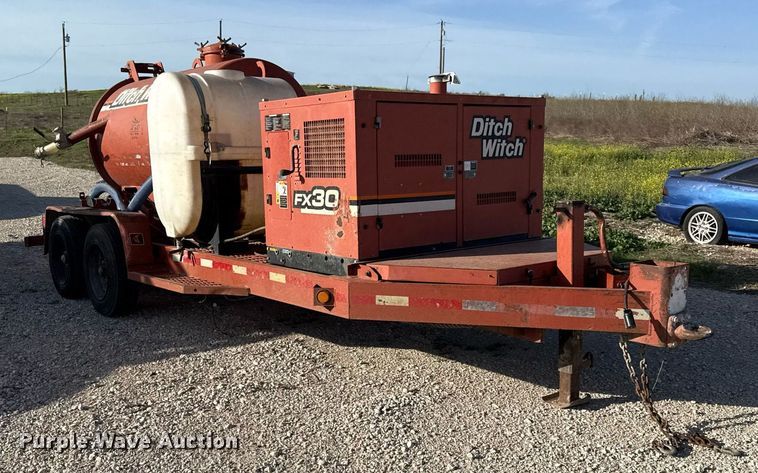 image for item ED5567 2013 Ditch Witch FX30 vacuum excavator