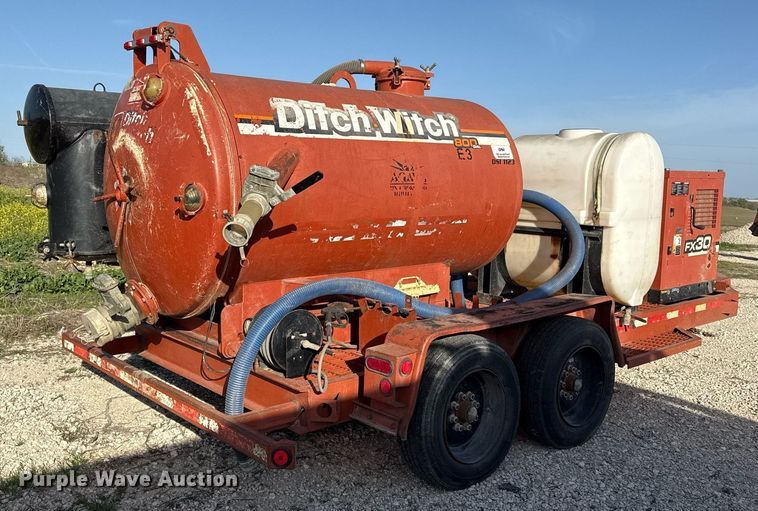 image for item ED5567 2013 Ditch Witch FX30 vacuum excavator