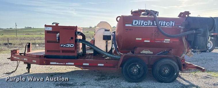 image for item ED5567 2013 Ditch Witch FX30 vacuum excavator