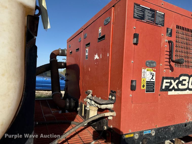 image for item ED5567 2013 Ditch Witch FX30 vacuum excavator