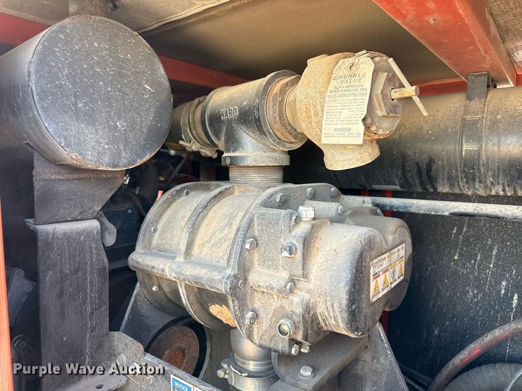 image for item ED5567 2013 Ditch Witch FX30 vacuum excavator