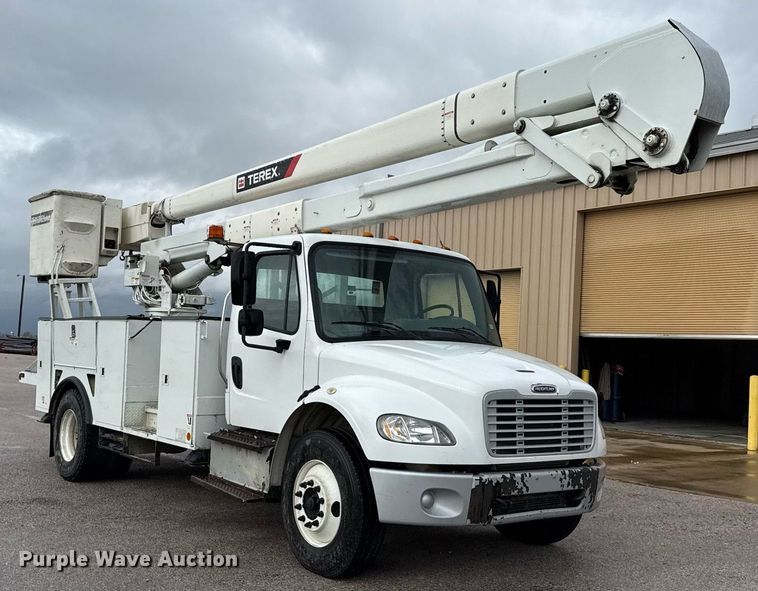 image for item ED5570 2014 Freightliner M2 bucket truck