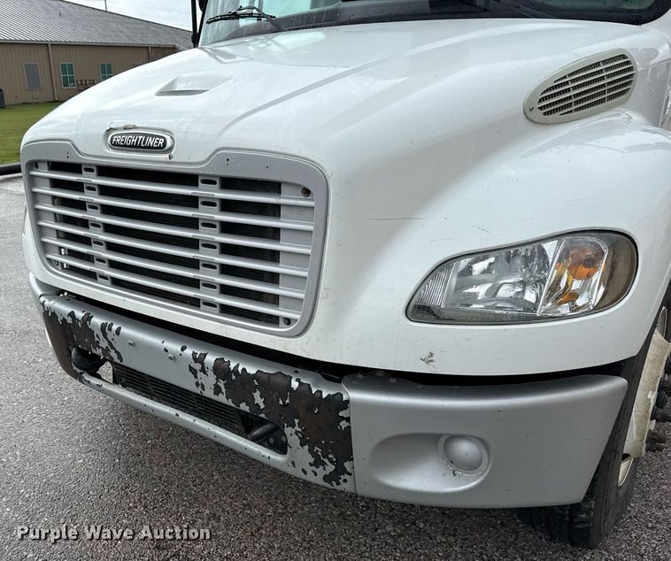 image for item ED5570 2014 Freightliner M2 bucket truck