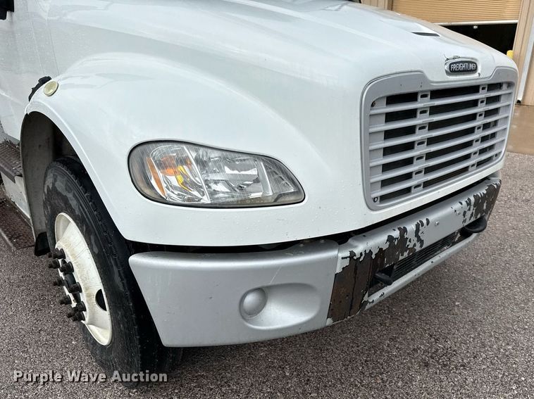 image for item ED5570 2014 Freightliner M2 bucket truck