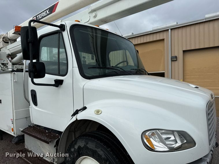 image for item ED5570 2014 Freightliner M2 bucket truck