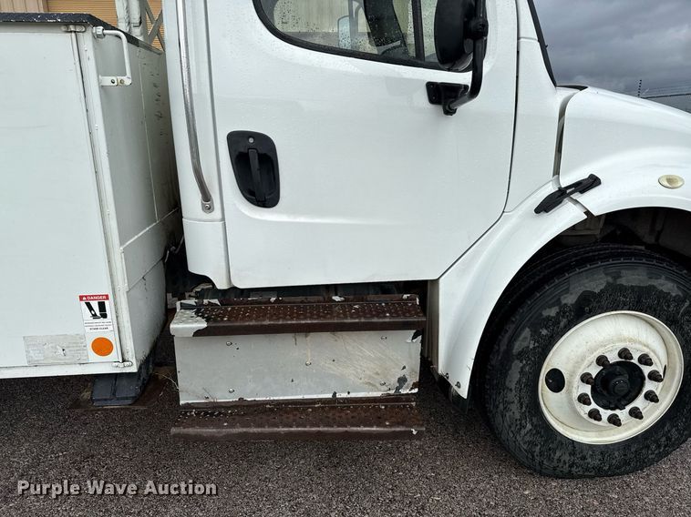 image for item ED5570 2014 Freightliner M2 bucket truck