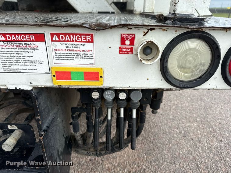 image for item ED5570 2014 Freightliner M2 bucket truck