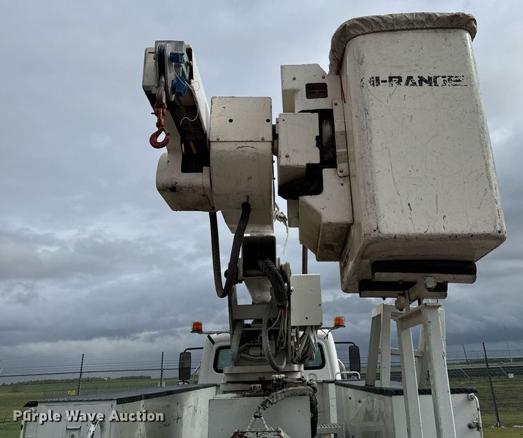 image for item ED5570 2014 Freightliner M2 bucket truck