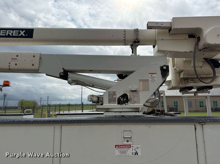 image for item ED5570 2014 Freightliner M2 bucket truck