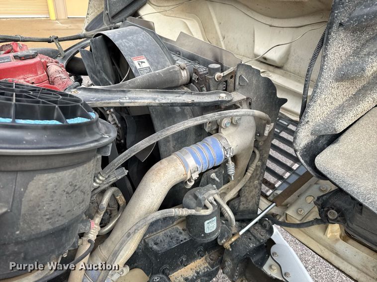 image for item ED5570 2014 Freightliner M2 bucket truck