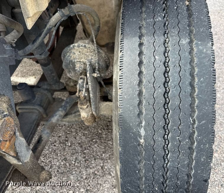 image for item ED5570 2014 Freightliner M2 bucket truck