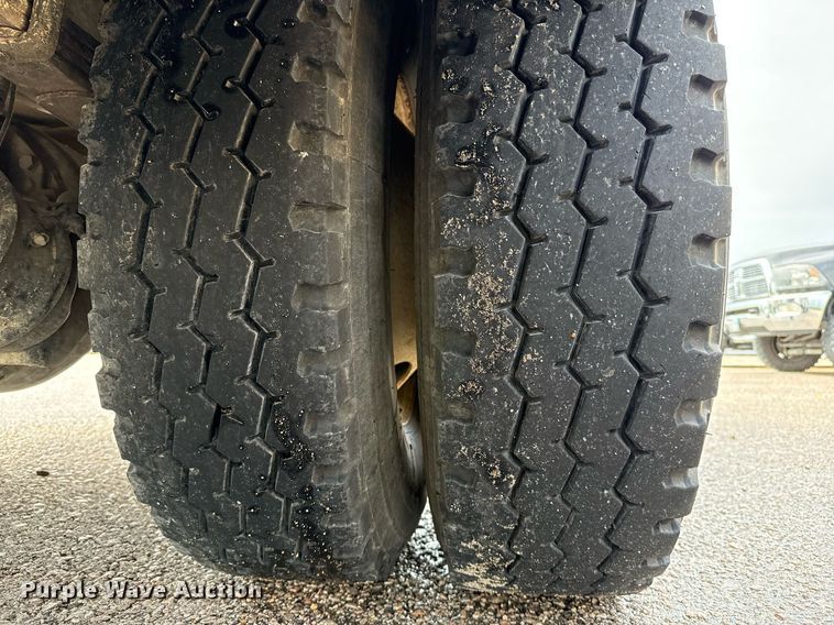 image for item ED5570 2014 Freightliner M2 bucket truck