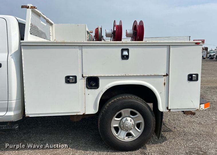 image for item EG0970 2014 Dodge Ram 2500 Crew Cab utility bed pickup truck