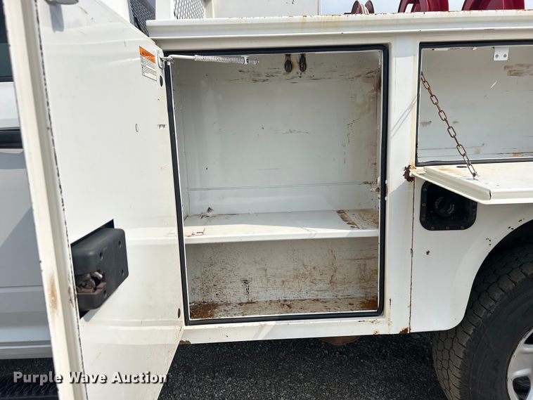 image for item EG0970 2014 Dodge Ram 2500 Crew Cab utility bed pickup truck