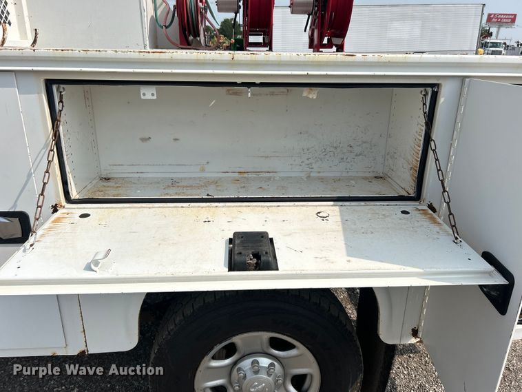 image for item EG0970 2014 Dodge Ram 2500 Crew Cab utility bed pickup truck