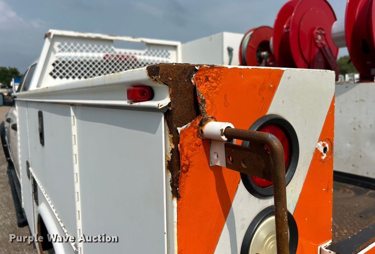 image for item EG0970 2014 Dodge Ram 2500 Crew Cab utility bed pickup truck