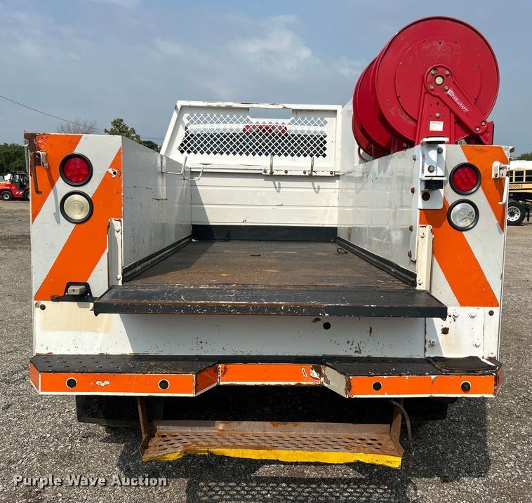 image for item EG0970 2014 Dodge Ram 2500 Crew Cab utility bed pickup truck