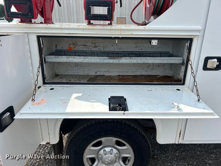 image for item EG0970 2014 Dodge Ram 2500 Crew Cab utility bed pickup truck