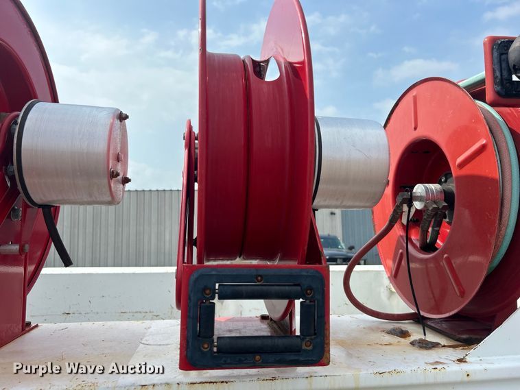 image for item EG0970 2014 Dodge Ram 2500 Crew Cab utility bed pickup truck