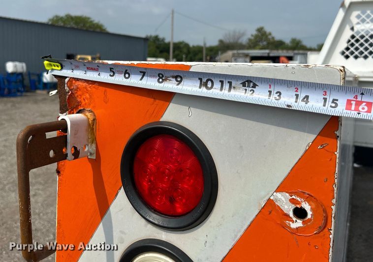 image for item EG0970 2014 Dodge Ram 2500 Crew Cab utility bed pickup truck