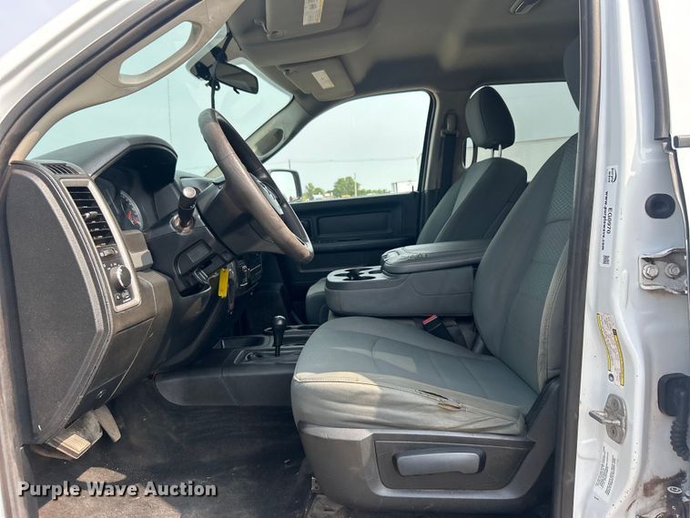 image for item EG0970 2014 Dodge Ram 2500 Crew Cab utility bed pickup truck