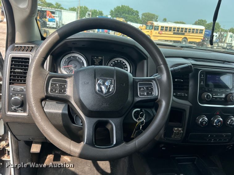 image for item EG0970 2014 Dodge Ram 2500 Crew Cab utility bed pickup truck