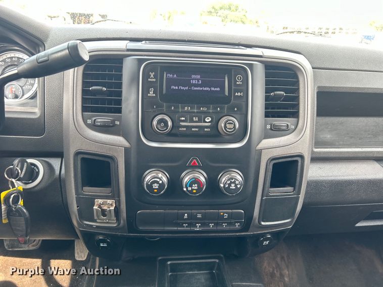 image for item EG0970 2014 Dodge Ram 2500 Crew Cab utility bed pickup truck