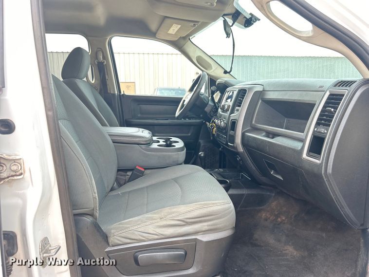 image for item EG0970 2014 Dodge Ram 2500 Crew Cab utility bed pickup truck