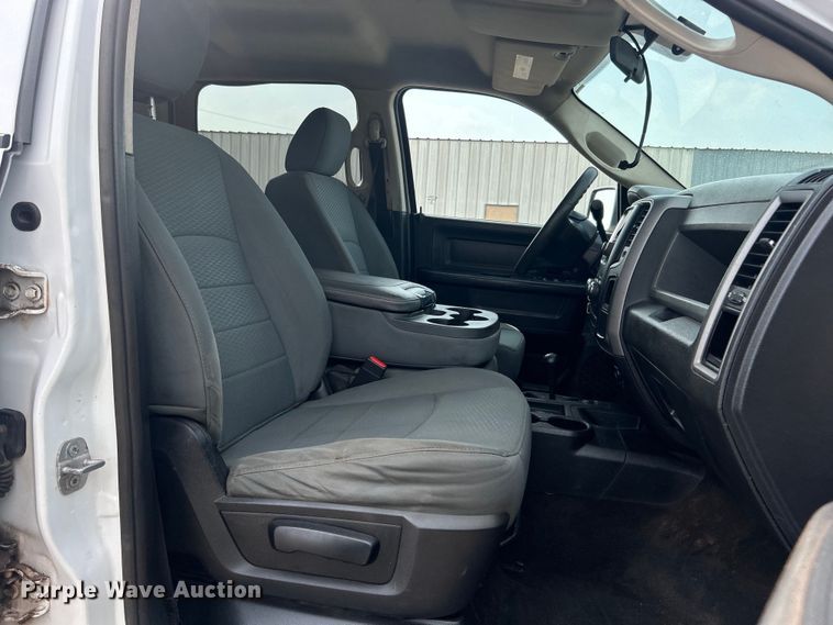 image for item EG0970 2014 Dodge Ram 2500 Crew Cab utility bed pickup truck