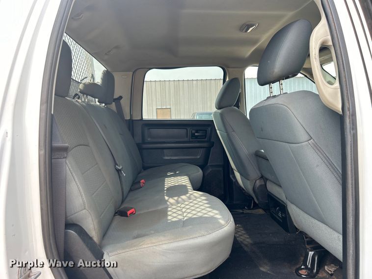 image for item EG0970 2014 Dodge Ram 2500 Crew Cab utility bed pickup truck