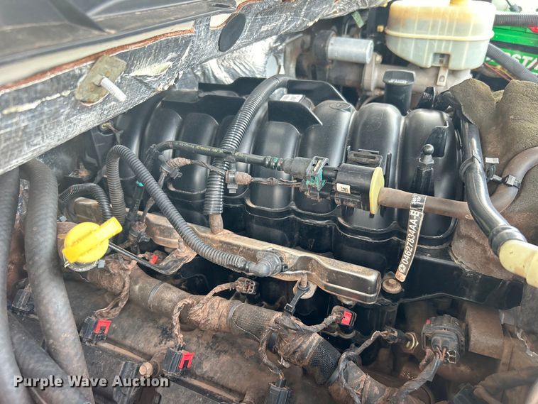 image for item EG0970 2014 Dodge Ram 2500 Crew Cab utility bed pickup truck