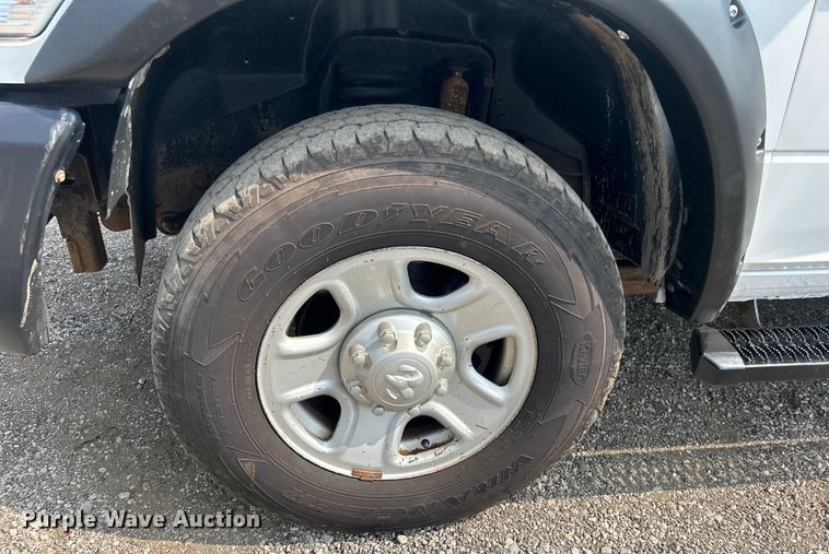 image for item EG0970 2014 Dodge Ram 2500 Crew Cab utility bed pickup truck