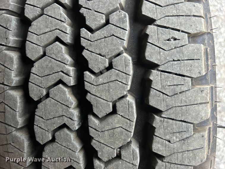 image for item EG0970 2014 Dodge Ram 2500 Crew Cab utility bed pickup truck