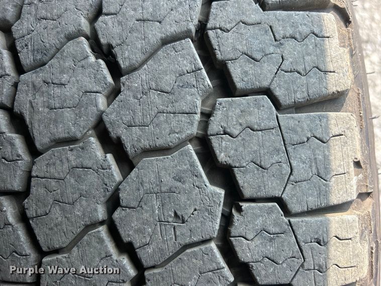 image for item EG0970 2014 Dodge Ram 2500 Crew Cab utility bed pickup truck