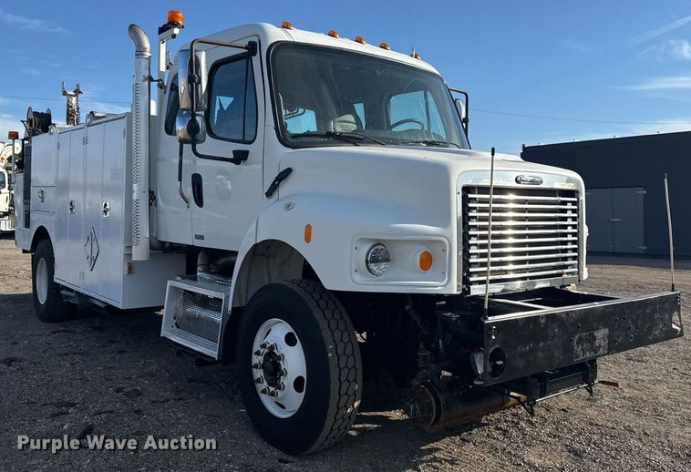 image for item EG2343 2010 Freightliner Business Class M2 utility / service truck