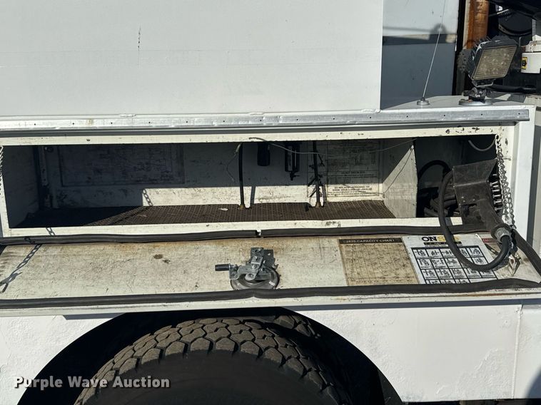 image for item EG2343 2010 Freightliner Business Class M2 utility / service truck