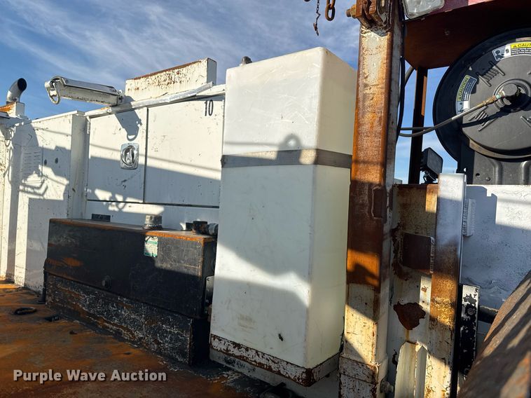 image for item EG2343 2010 Freightliner Business Class M2 utility / service truck