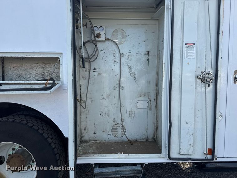 image for item EG2343 2010 Freightliner Business Class M2 utility / service truck