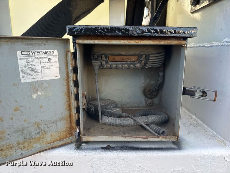 image for item EG2343 2010 Freightliner Business Class M2 utility / service truck