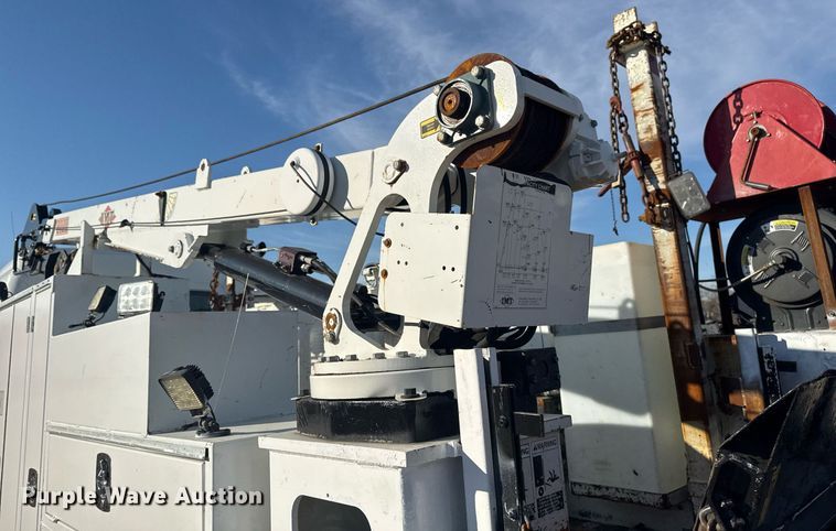 image for item EG2343 2010 Freightliner Business Class M2 utility / service truck