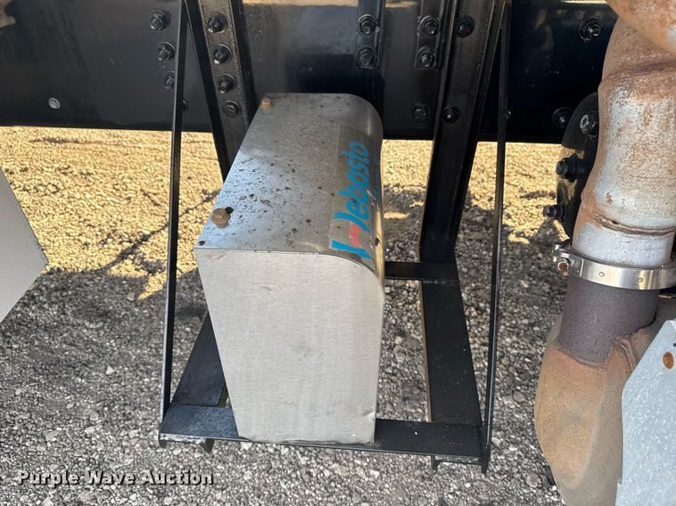 image for item EG2343 2010 Freightliner Business Class M2 utility / service truck