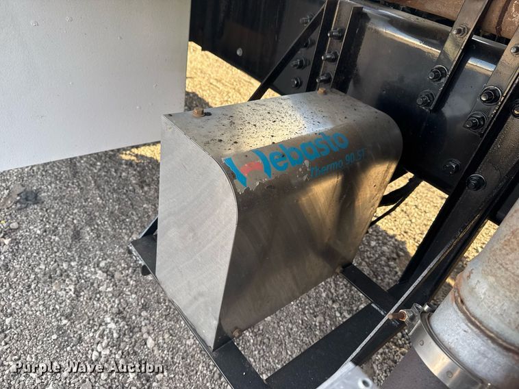 image for item EG2343 2010 Freightliner Business Class M2 utility / service truck